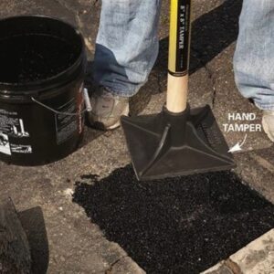 Asphalt/Blacktop Chuck Hole Filler